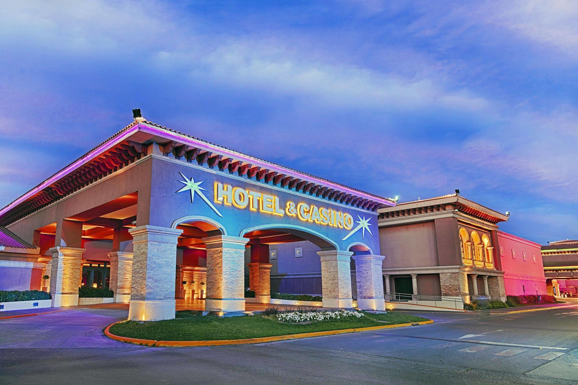 Hotel Casino Magic Neuquén Exteriör bild